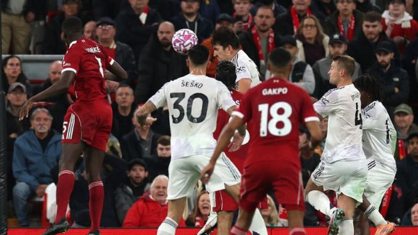 «قاهر ليفربول» يحصد جائزة لاعب الأسبوع في الدوري الإنجليزي
