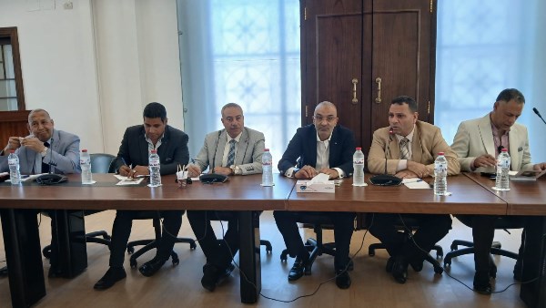 اجتماع بغرفة الإسكندرية