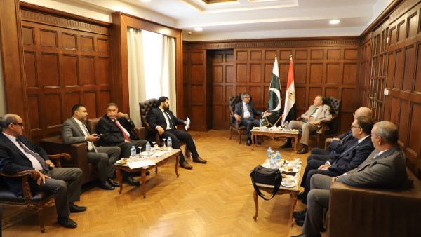 غرفة الإسكندرية تستقبل سفير باكستان