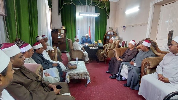 اجتماع بالمديرين الجدد