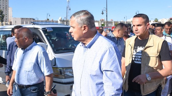 محافظ الإسكندرية يتفقد المواقف