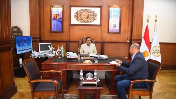محافظ مطروح  ومدير الشباب والرياضة  محافظ مطروح  ومدير الشباب والرياضة