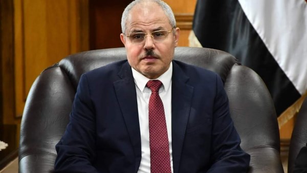 رئيس جامعة قناة السويس 