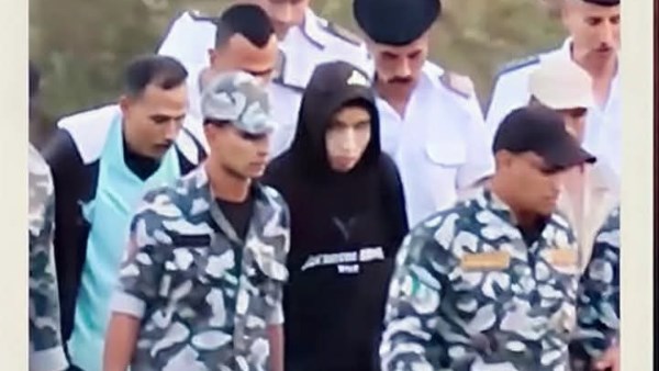 لحظة تمثيل الجريمة 