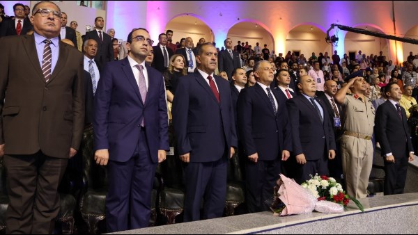 الافتتاح  الافتتاح