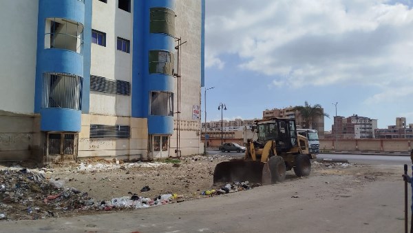 محافظ بورسعيد يشدد على مواصلة الجهود الميدانية  للارتقاء بالمظهر العام