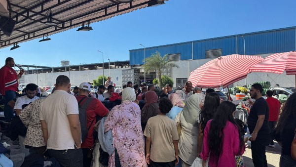 بورسعيد تستقبل آلاف الزائرين و إقبال كبير على سوق الأسماك وسوق الأوت ليت