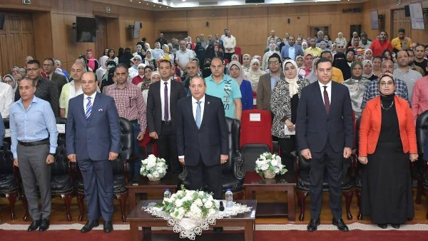 محافظ بورسعيد يشهد ندوة توعوية حول " دور هيئة الرقابة الإدارية في الوقاية من الفساد و مكافحته "