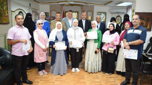 «تعليم بورسعيد» تكرم الفائزين في مسابقة وحدة التواصل ودعم المعلمين عن نصر أكتوبر|صور «تعليم بورسعيد» تكرم الفائزين في مسابقة وحدة التواصل ودعم المعلمين عن نصر أكتوبر|صور