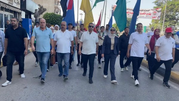 مسيرة شبابية بالأغانى الوطنية والأعلام احتفالا بذكري نصر أكتوبر بالقليوبية