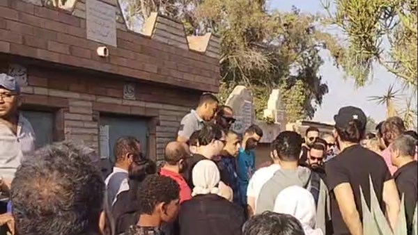 جانب من الجنازة 