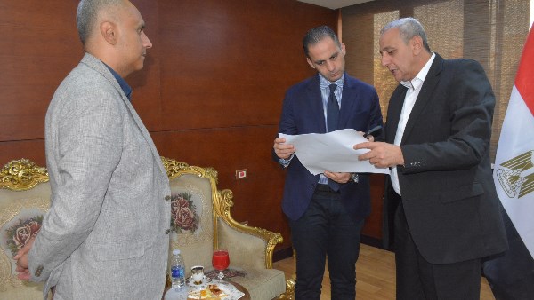 محافظ الغربية 