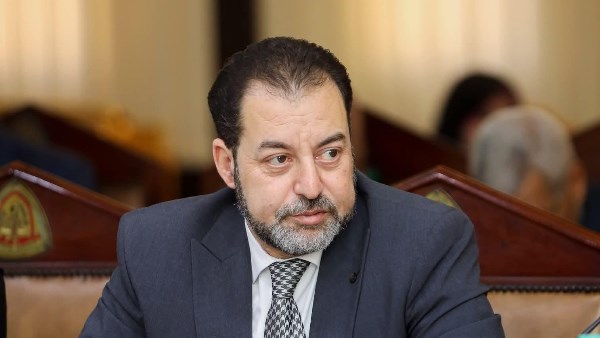 الدكتور احمد عنان