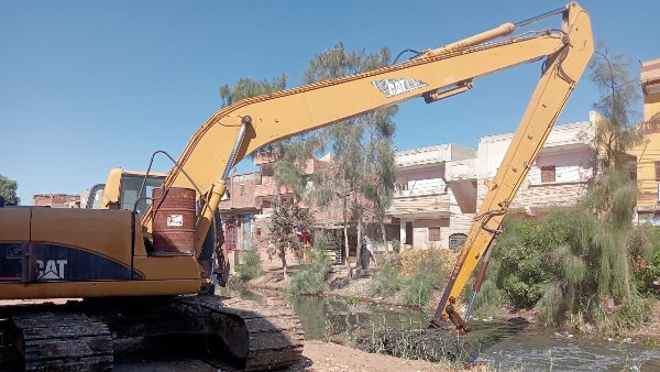 تطهير ترعة 