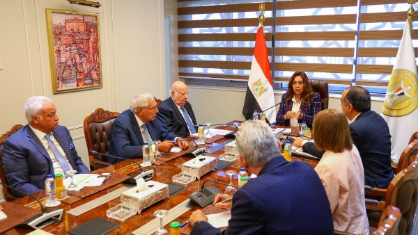 اجتماع وزيرة التنمية المحلية  اجتماع وزيرة التنمية المحلية