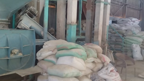 الزراعة :ضبط أكثر من 50 طن أعلاف مغشوشة ومنتهية الصلاحية بالغربية