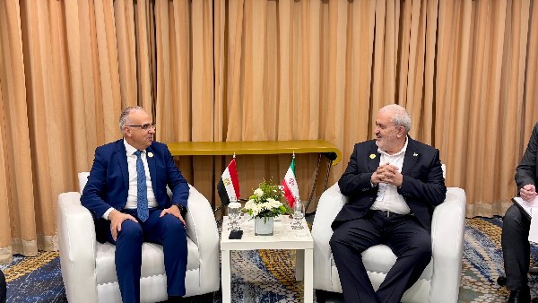 الدكتور سويلم يلتقى وزير الطاقة الإيراني 