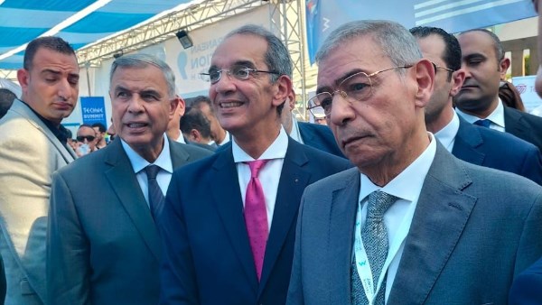 خلال افتتاح قمة تكني