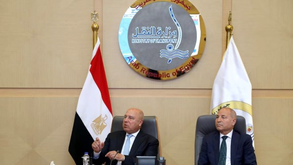 خلال الاجتماع