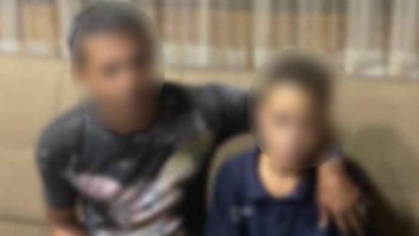 بسبب سوء المعاملة .. طفل يترك منزله في قنا