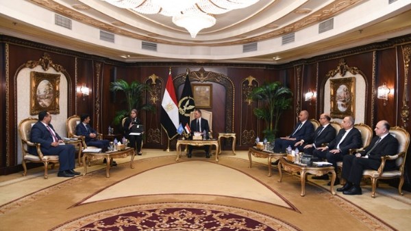 لقاء وزير الداخلية