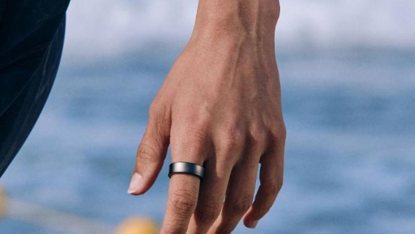 موقف مرعب.. انفجار بطارية خاتم سامسونج "Galaxy Ring" في إصبع مرتديه 