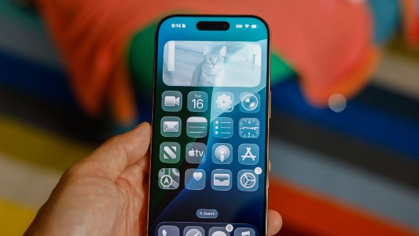 تحديث iOS 26.1