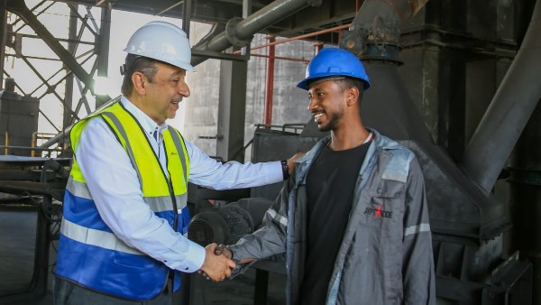 المهندس محمد شيمي وزير قطاع الأعمال العام