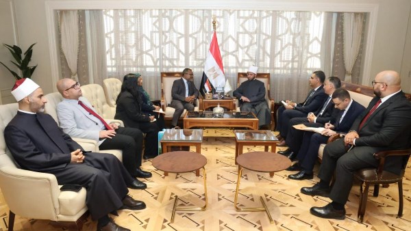 وزير الأوقاف يستقبل وزير خارجية المالديف