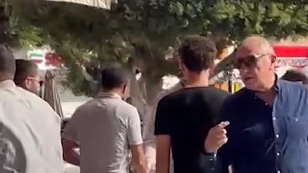 الخطيب