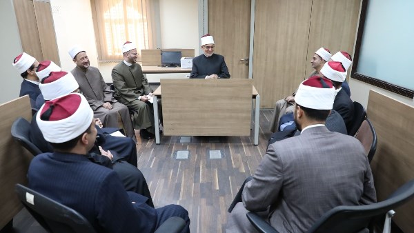 جانب من لقاء مفتي الجمهورية مع أمناء الفتوى