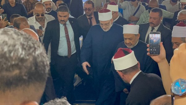 شيخ الأزهر يصل الجامع الأزهر 