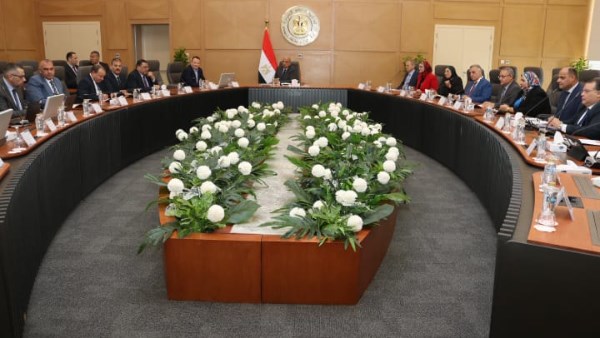اجتماع وزير الكهرباء 