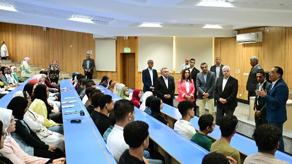 زيارة رئيس الوزراء زيارة رئيس الوزراء