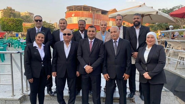 احمد الاحمر احمد الاحمر