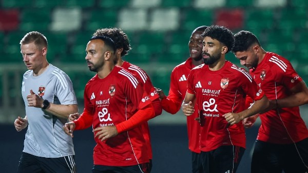 إعلامي يطرح سؤالا بشأن مباراة الأهلي وإيجل نوار البوروندي بدوري أبطال أفريقيا