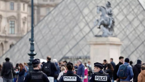 متحف اللوفر