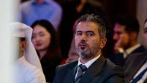 وزير السياحة في أوزبكستان أوميد شاديوف