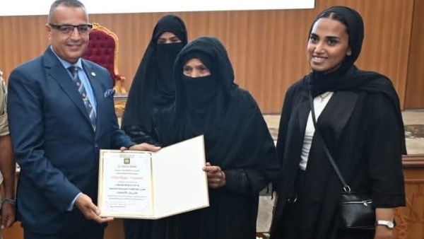 المجاهدة السيناوية عزيزة 