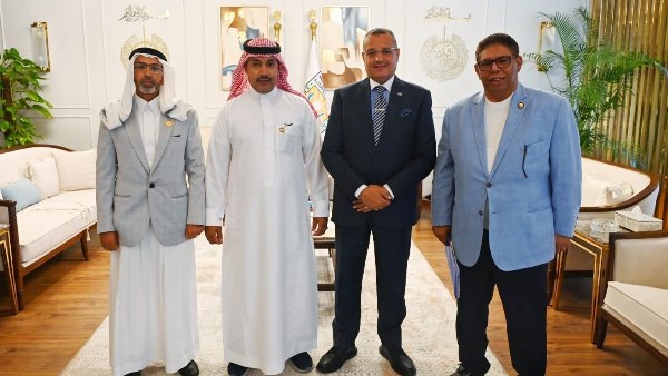 المحافظ مع نواب لشيوخ الجدد 