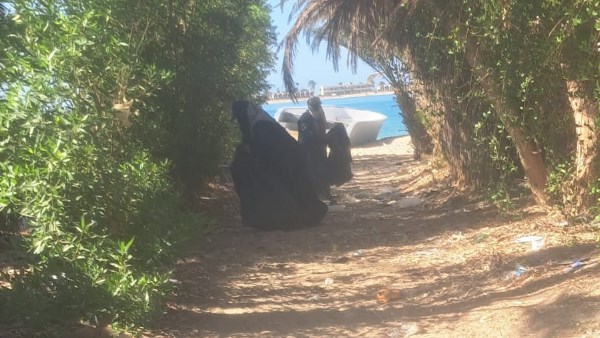 بعد نظافة مدخل شاطئ الكيلانى  بعد نظافة مدخل شاطئ الكيلانى