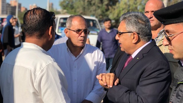 محافظ الدقهلية يتفقد موقف جديلة.. ويوجه بتشغيل خطوط باصات جديدة لخدمة المواطنين محافظ الدقهلية يتفقد موقف جديلة.. ويوجه بتشغيل خطوط باصات جديدة لخدمة المواطنين