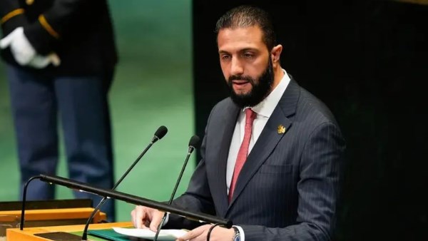سانا: الرئيس السوري يصل روسيا في زيارة رسمية لـ بوتين
