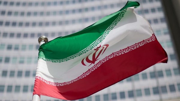 إيران