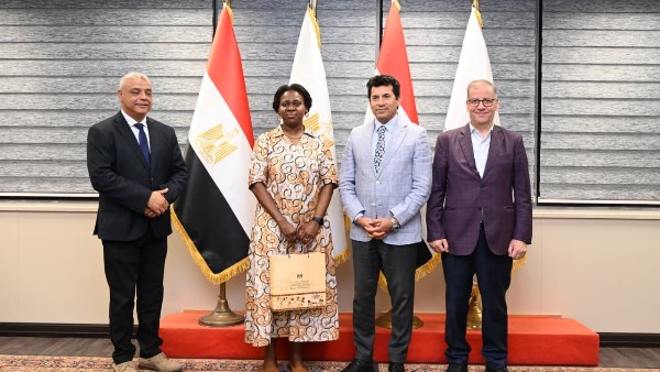 وزير الشباب والرياضة