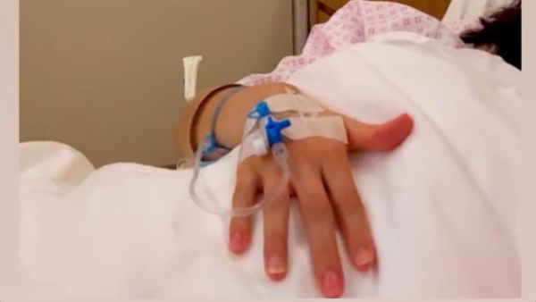 منى فاروق
