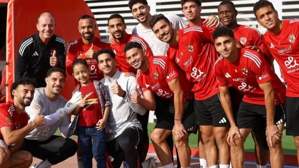 لاعبو الأهلي