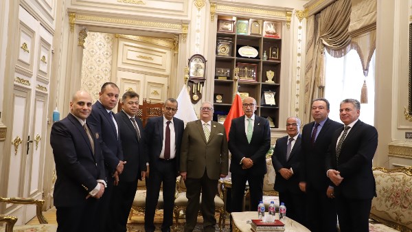رئيس مجلس القضاء الأعلى