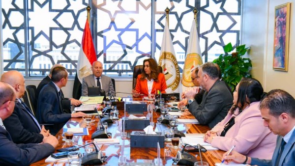 وزيرة البيئة