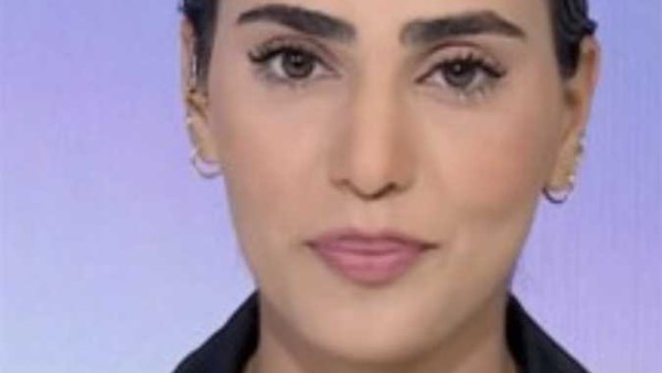 مذيعة لبنانية 